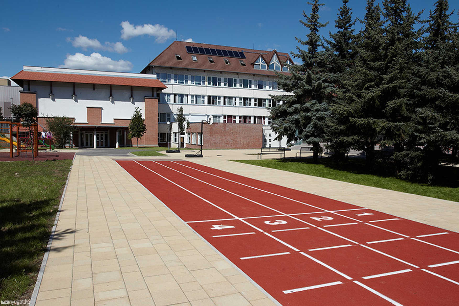 Jelentkezés nyílt napra és előkészítő tanfolyamra
